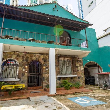 Hostel The Pod 33 Panama City Exterior photo