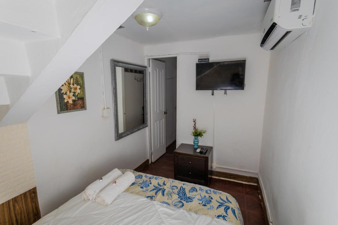Hostel The Pod 33 Panama City Exterior photo