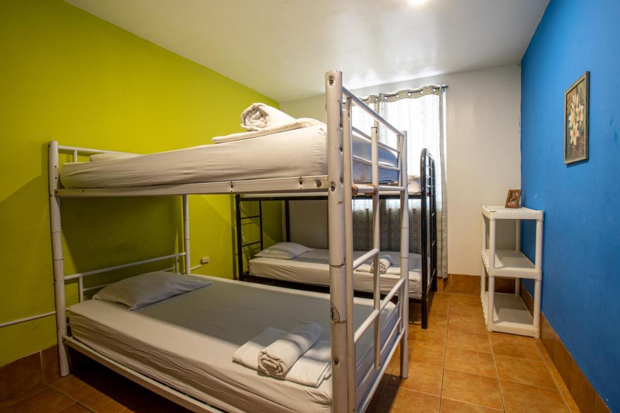 Hostel The Pod 33 Panama City Exterior photo
