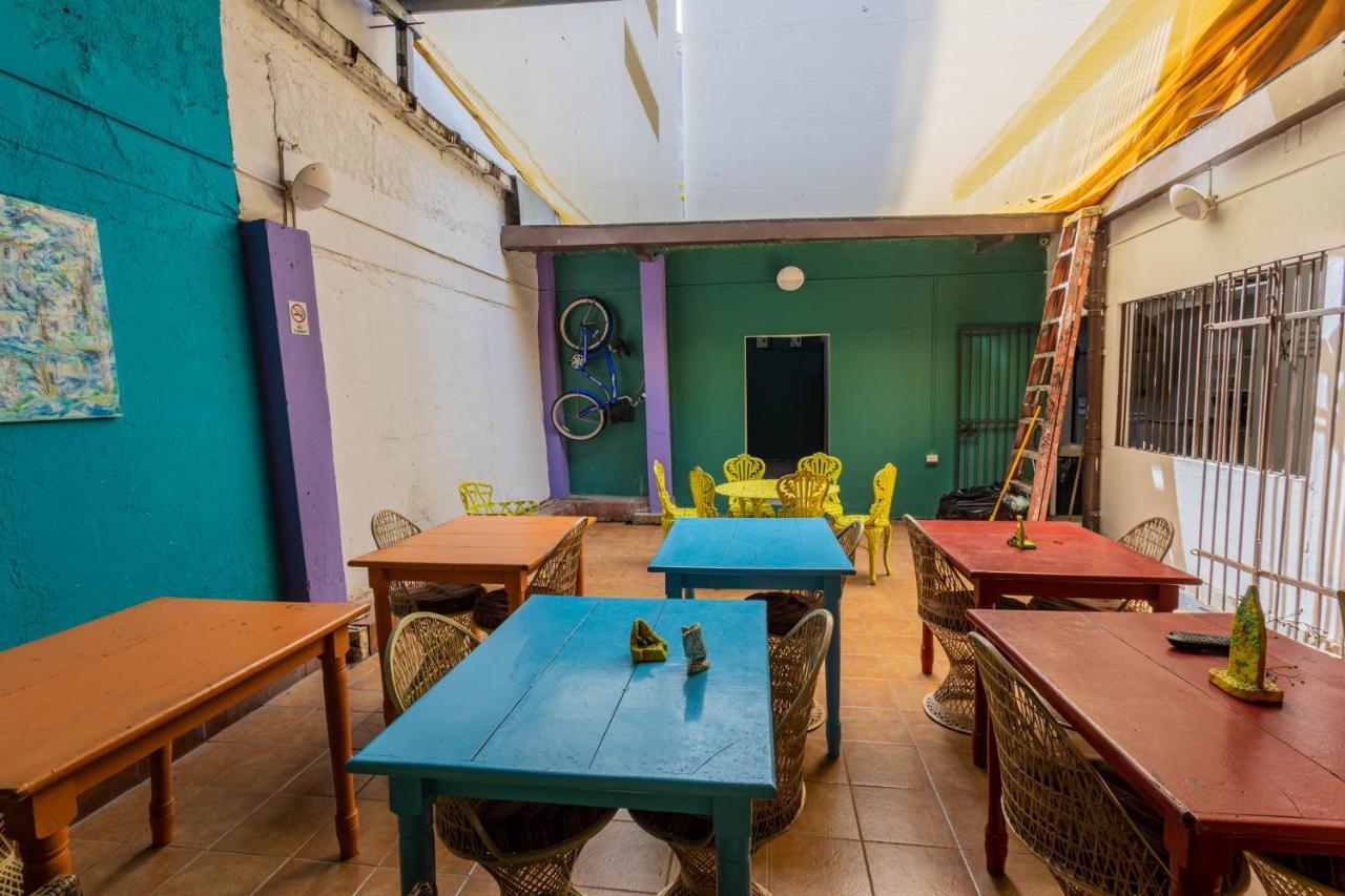 Hostel The Pod 33 Panama City Exterior photo