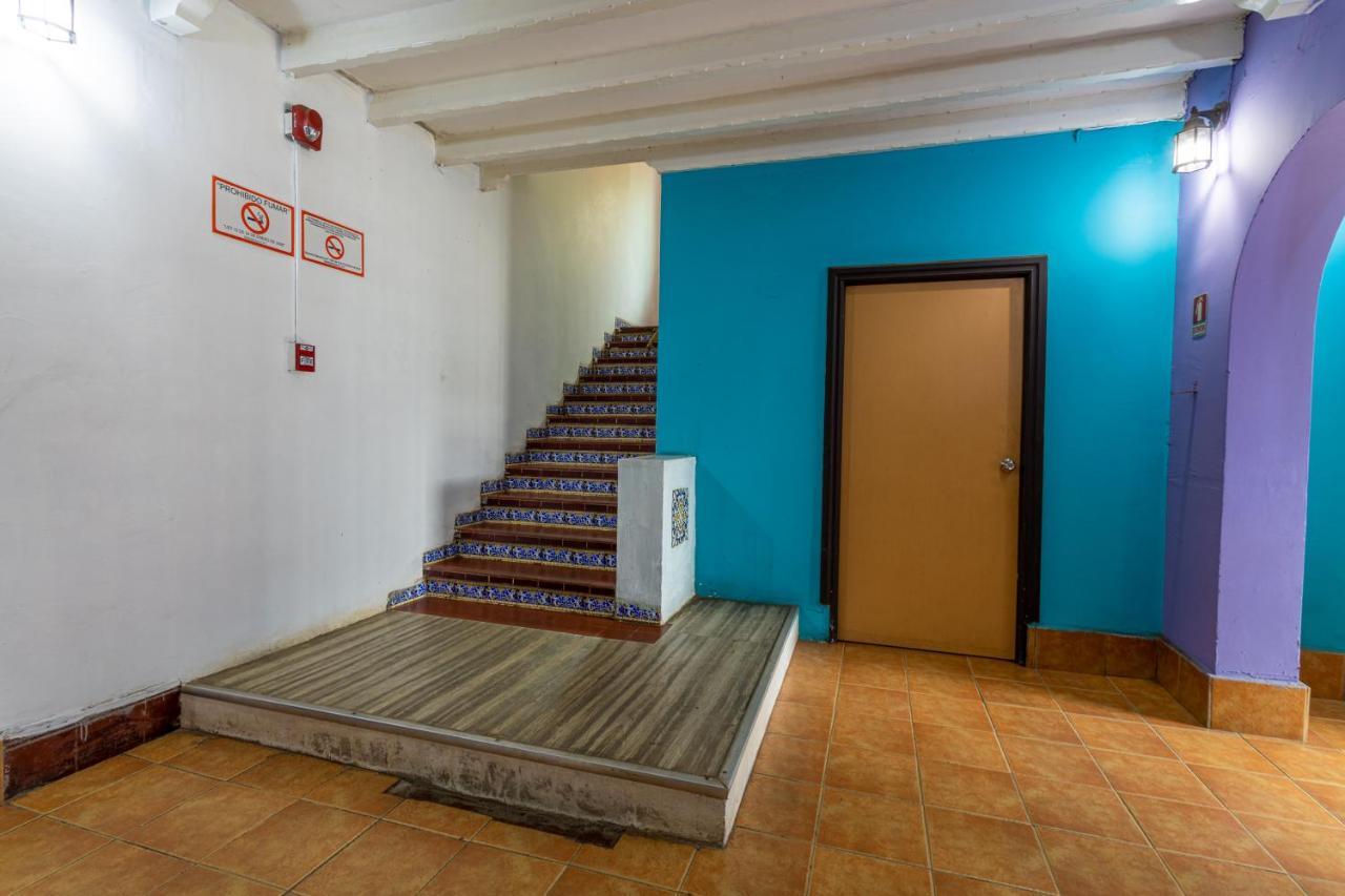 Hostel The Pod 33 Panama City Exterior photo