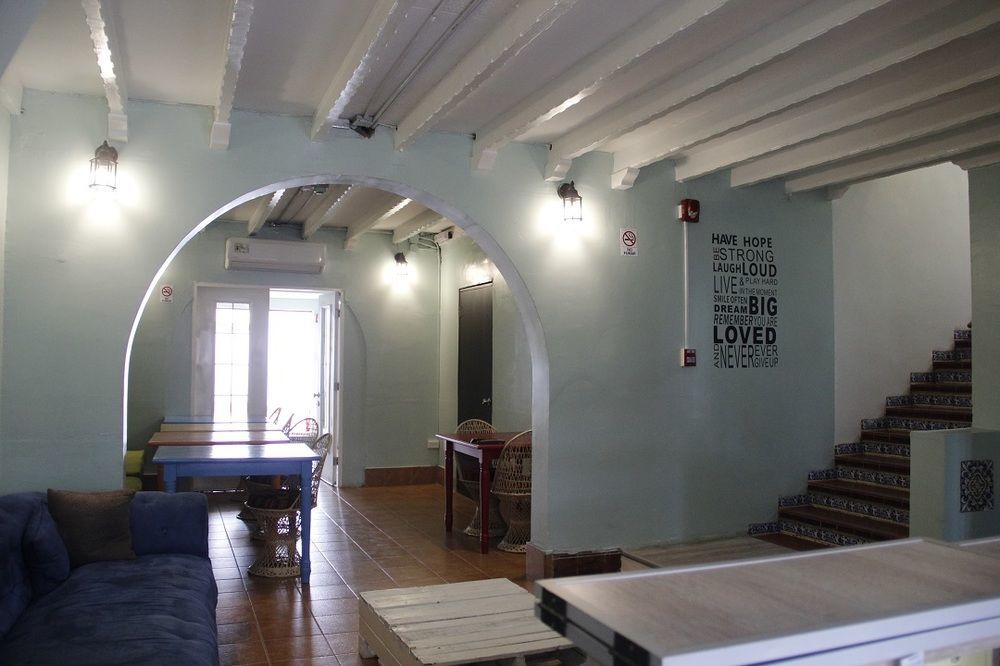 Hostel The Pod 33 Panama City Exterior photo